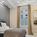 Design I Center I Kingbed I New Lejlighed Augsburg