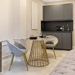 Design I Center I Kingbed I New * Augsburg